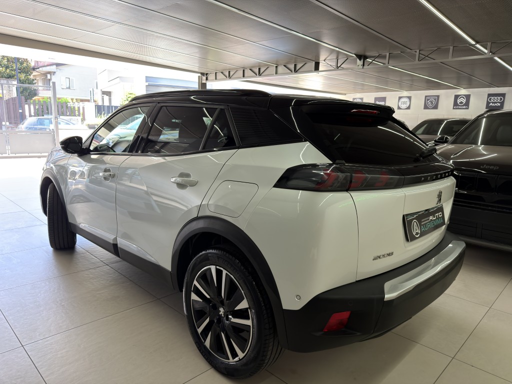 PEUGEOT 2008 1500 BLUEHDI 130 CV EAT8 GT PACK